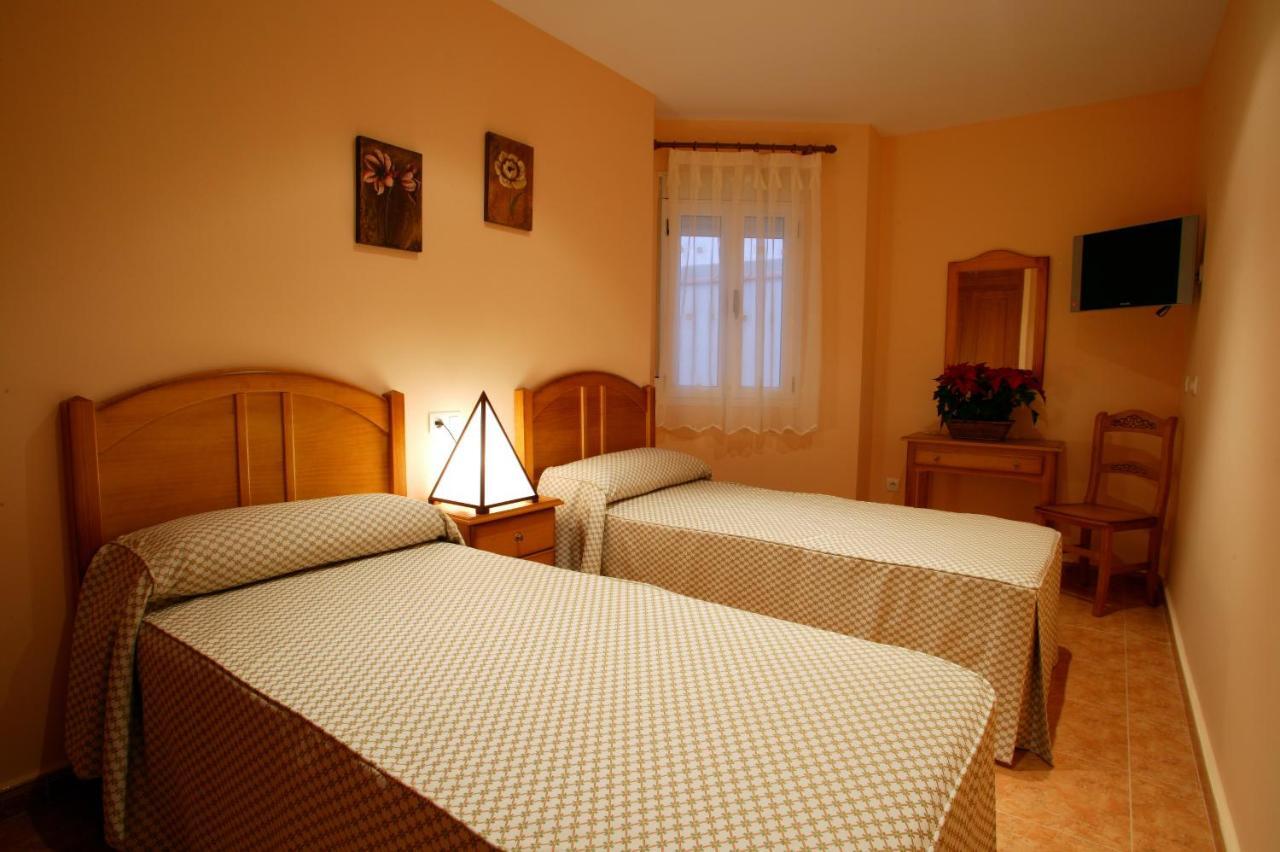 Apartamentos Hotel 77 Ayora Экстерьер фото